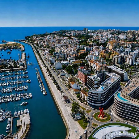 Sea View Apartment *